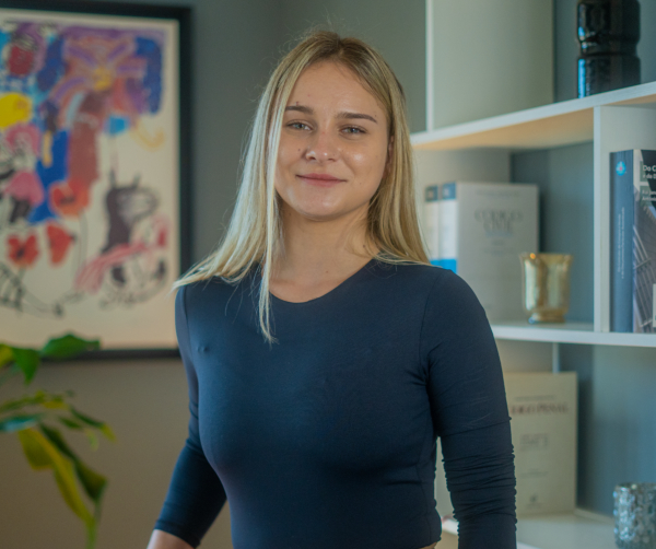 Kateryna Tkachova - Luís Cyrne & Associados, Sociedade de Advogados